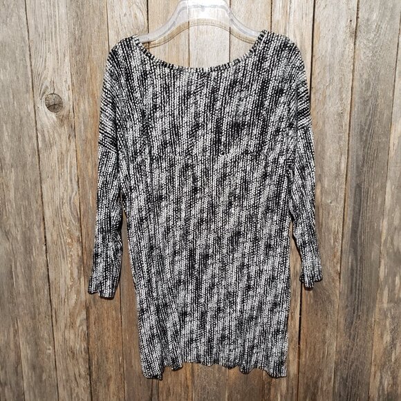 Kenar 1X Tunic Top Black White 3/4 Sleeve Knit Stretch Women's Plus Pullover - Picture 4 of 6